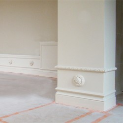 ROZETA MAŁA R10 LUXXUS ORAC DECOR, SZTUKATERIA, WEWNĘTRZNA, Z ORNAMENTEM, KLASYCZNA, ZDOBIONA, ODPORNA